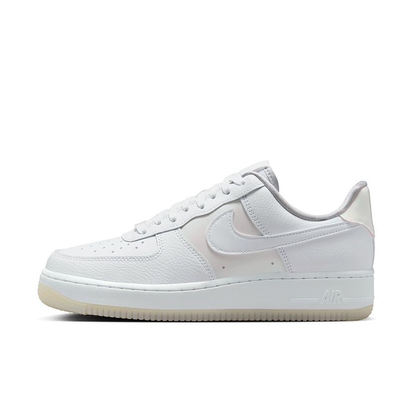 nike air force 1 damske bile