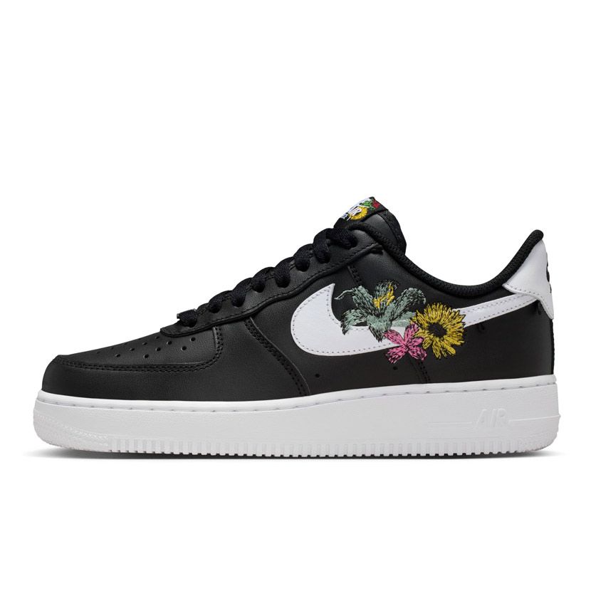 【美品】 NIKE Air Force 1 Low Black 24cm nkk3603b-nike-air-force-1-blk-