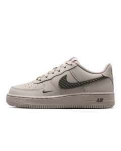 NKK3812YGB-NIKE-AIR-FORCE-1-GRY-NEWSPRINT-IM7662-002-V1