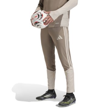 ADD8595BR-ADIDAS-TIRO26C-SIMPLE-BRWN-KE9216-V1