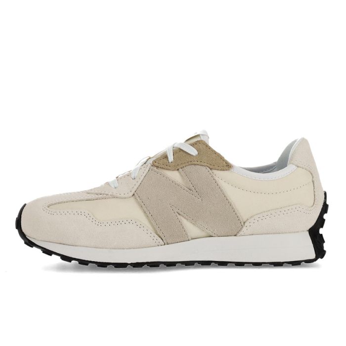 Shop New Balance 327 Sneaker Youth Beige | Studio 88