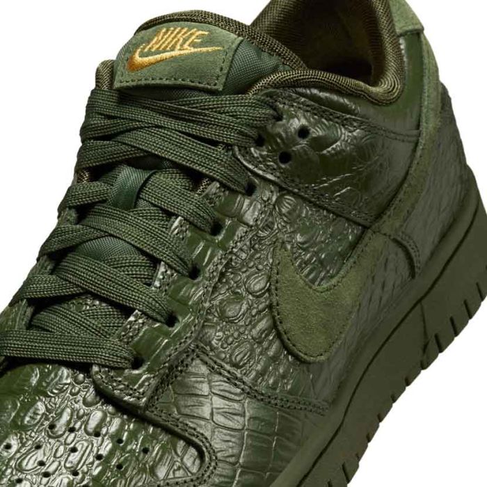 Nike Dunk Low Sneaker Womens Carbon Green | Studio 88