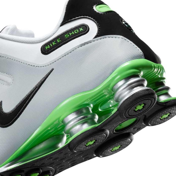 Nike Shox NZ Sneaker Mens White/Silver/Green | Studio 88