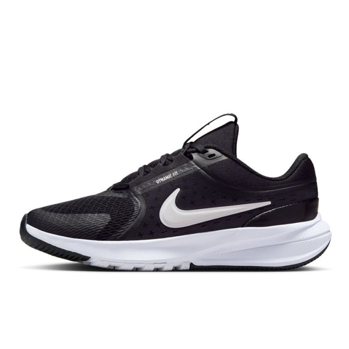 NKK4008YB-NIKE-STAR--RUNNER-5-BLK-WHT-HF7004-002-V1